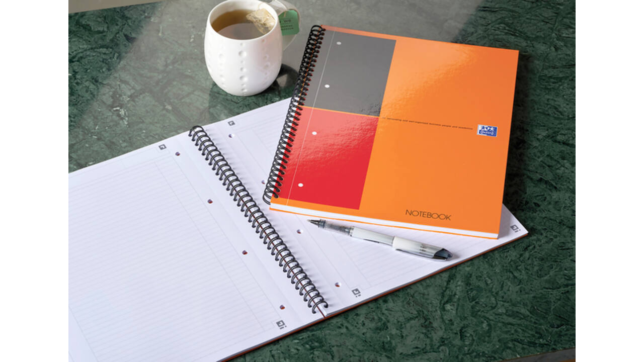 Spiraalblok Oxford International Notebook A4+ 160 pagina's lijn