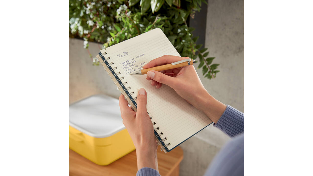 Notitieboek Leitz Cosy B5 160blz 100gr spiraal lijn grijs