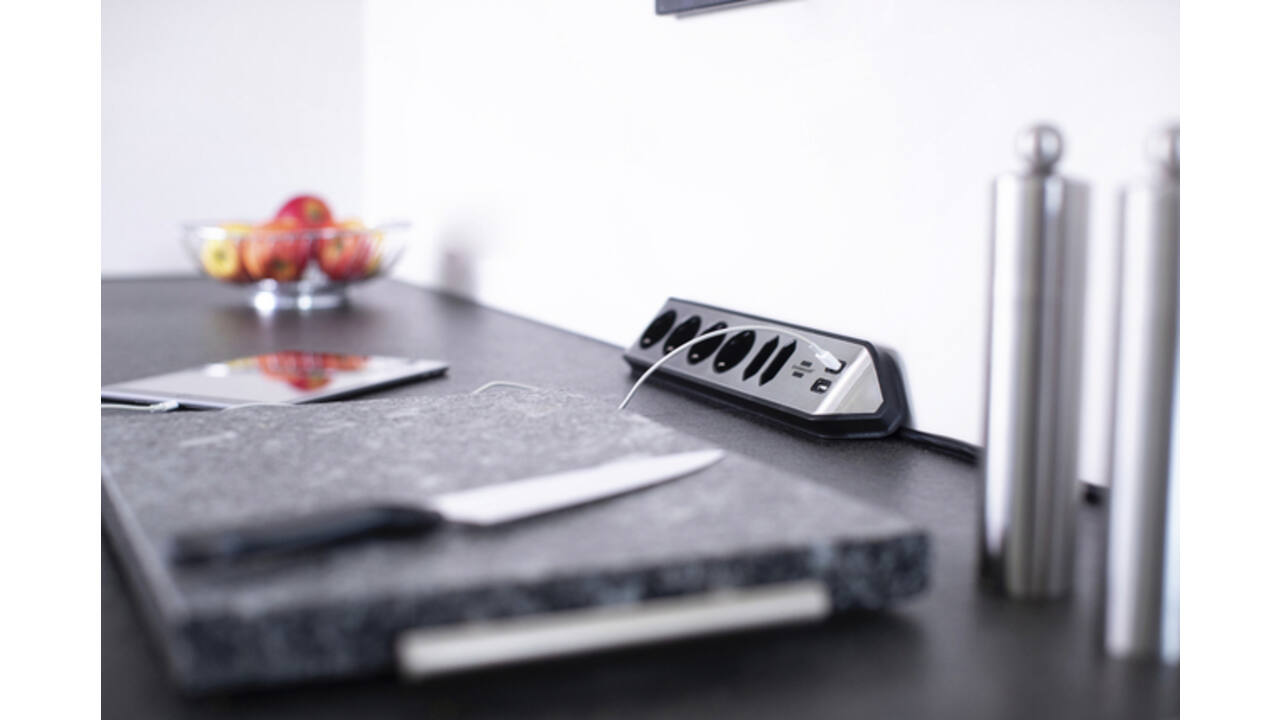 Stekkerdoos Brennenstuhl bureau Estilo 6vdig incl 2 USB 2m zw/zilver
