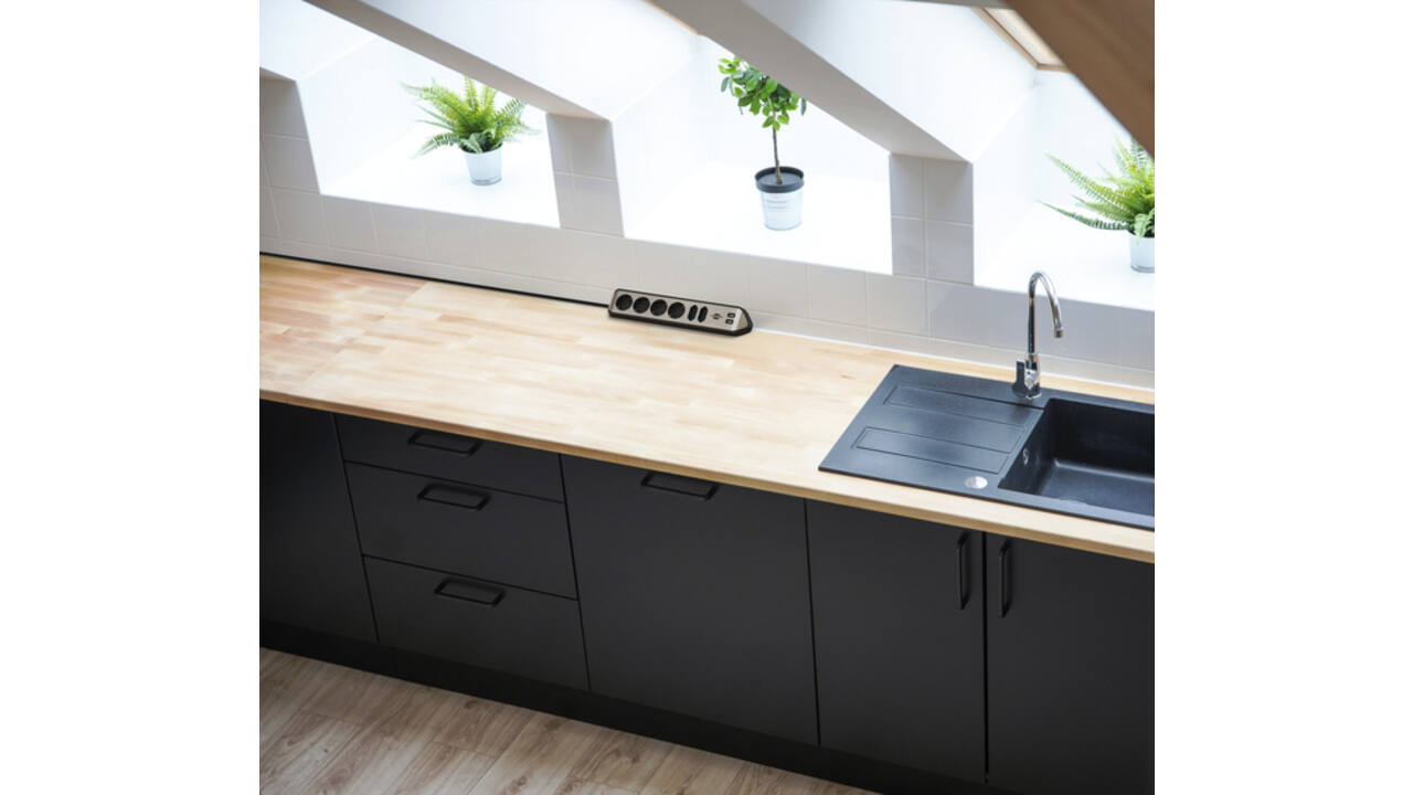 Stekkerdoos Brennenstuhl bureau Estilo 6vdig incl 2 USB 2m zw/zilver