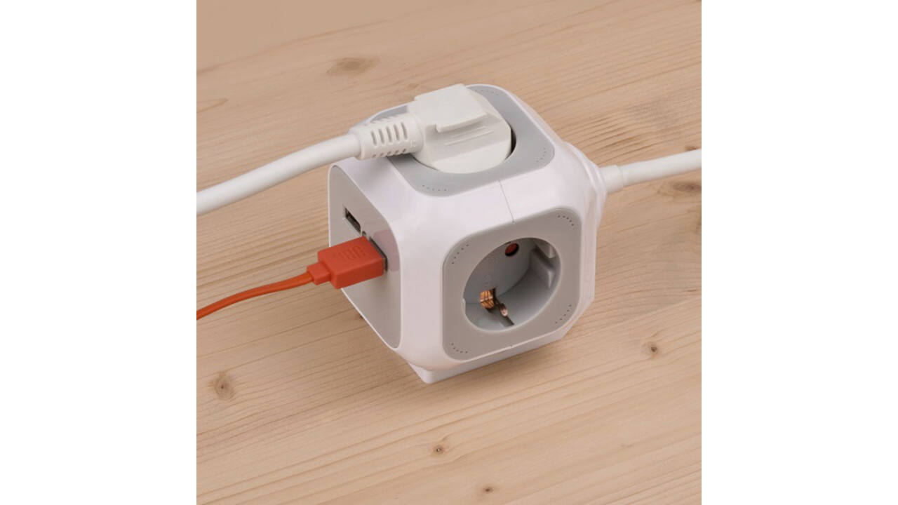 Stekkerblok Brennenstuhl 4 voudig inclusief 2 USB 140cm wit/grijs