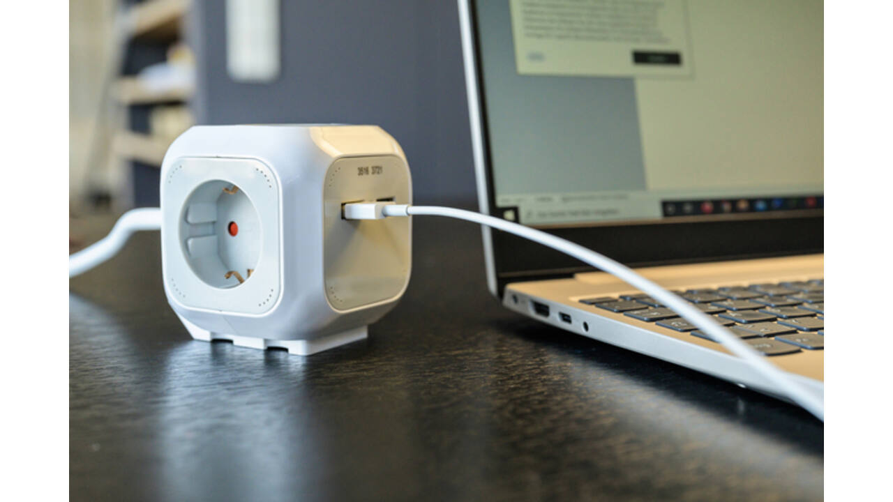 Stekkerblok Brennenstuhl 4 voudig inclusief 2 USB 140cm wit/grijs