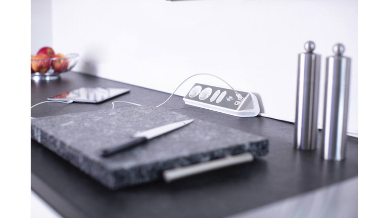 Stekkerdoos Brennenstuhl bureau Estilo 4vdig incl 2 USB 2m wit/zilver