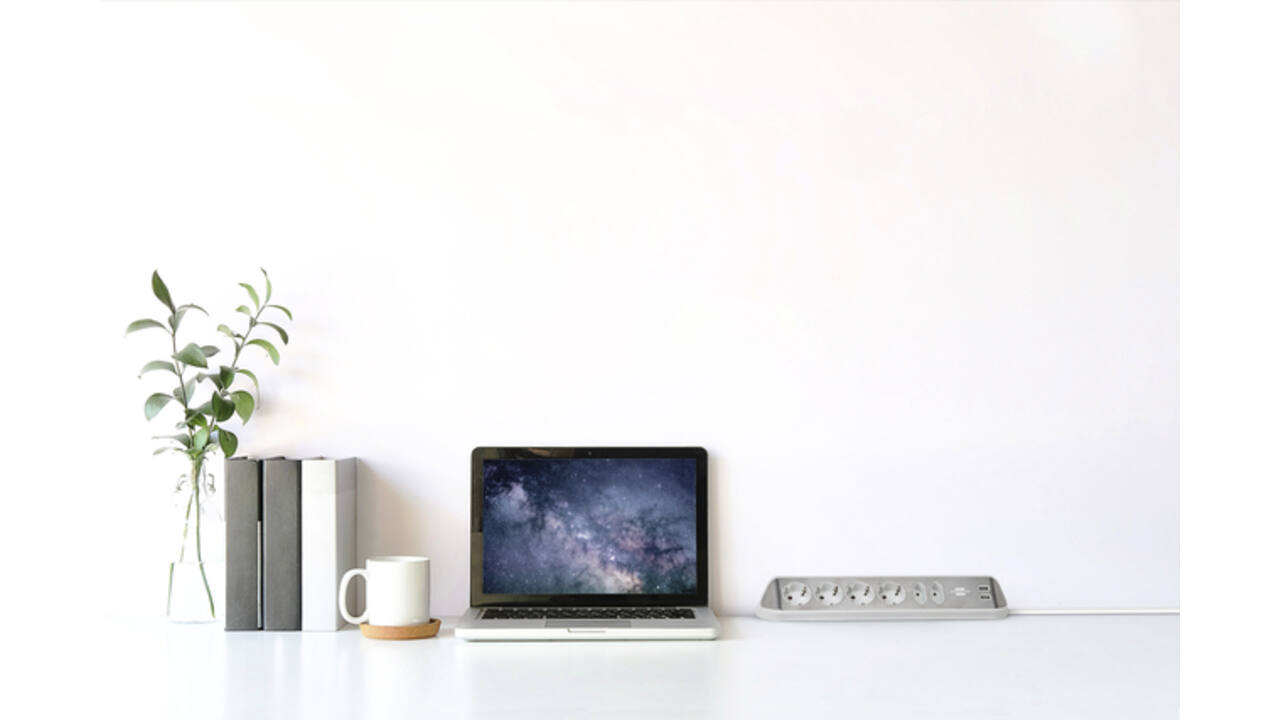 Stekkerdoos Brennenstuhl bureau Estilo 6vdig incl 2 USB 2m wit/zilver