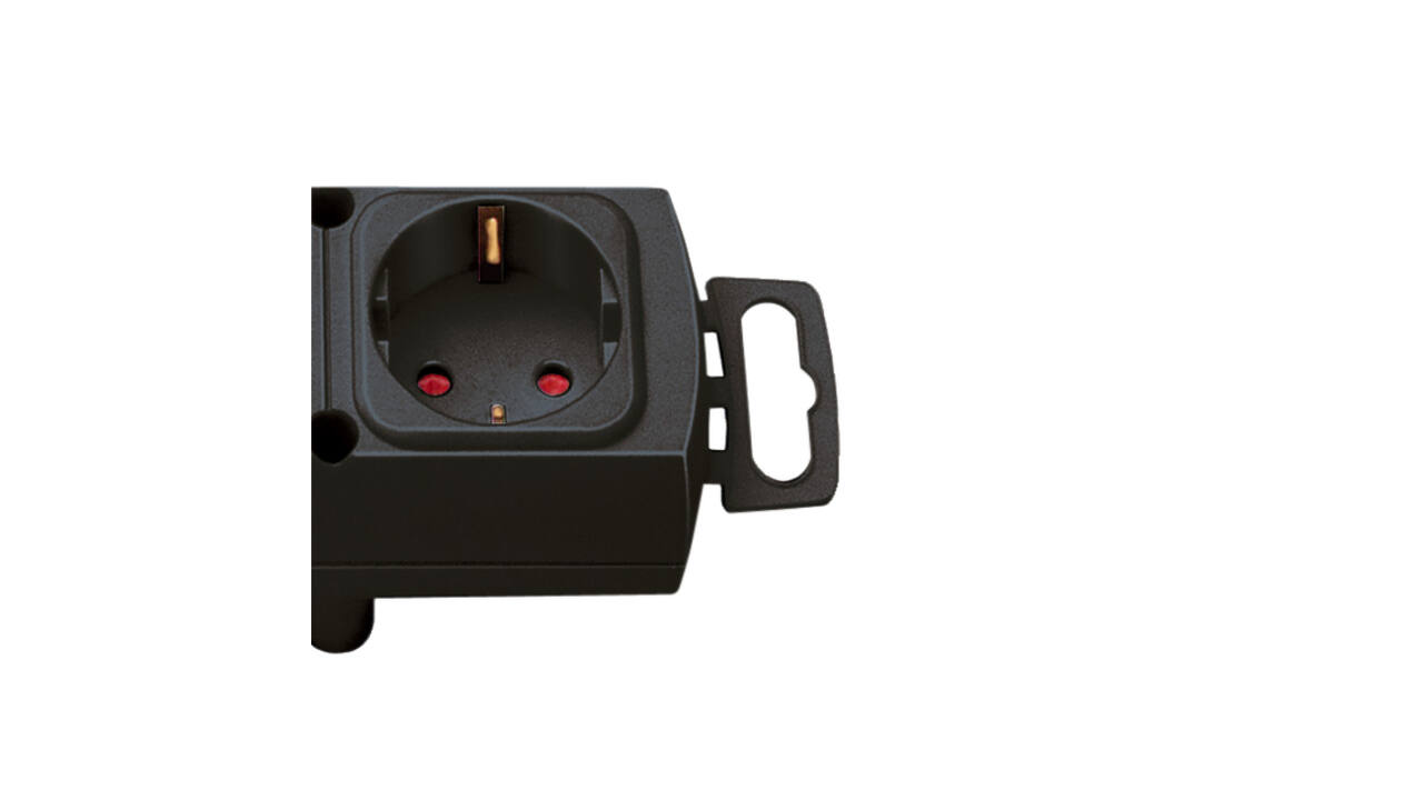Stekkerdoos Brennenstuhl Comfort Plus 4vdg incl platte stekker 2m zw