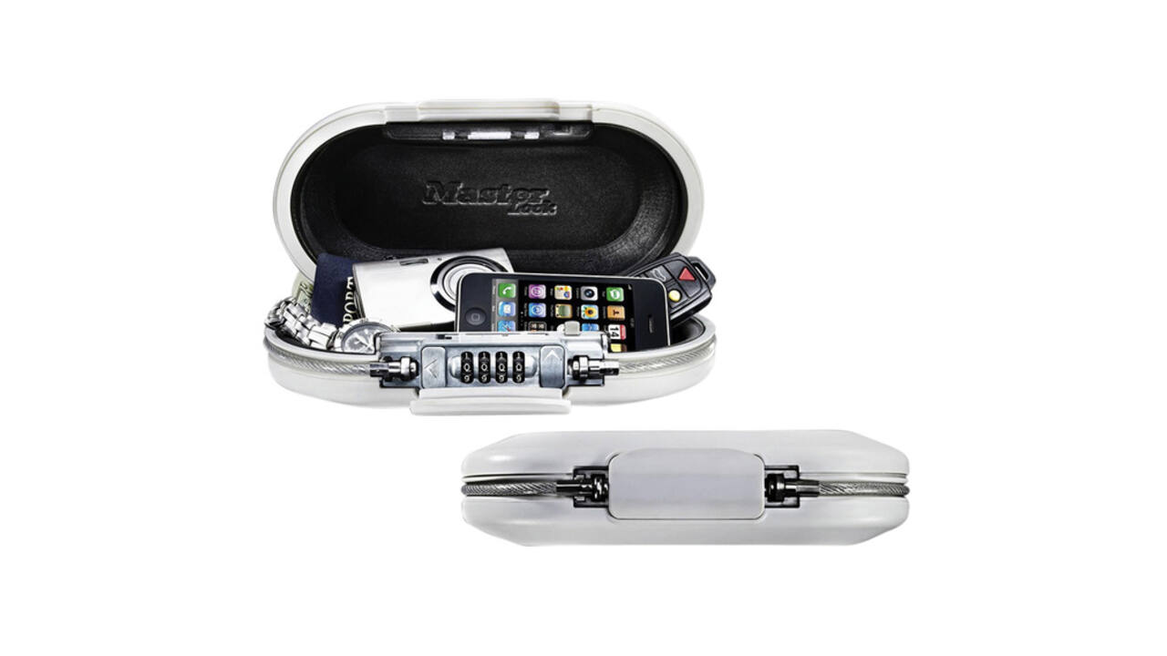 Draagbare kluis MasterLock Safe space met combinatieslot en kabel wit
