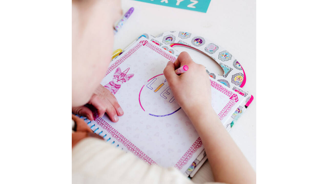 Activiteitenboek Totum Rainbow Pets designer