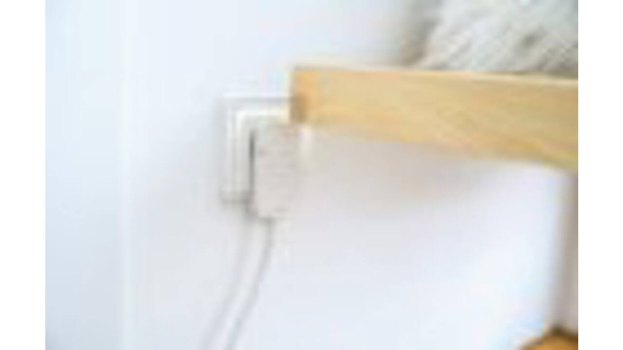 Verlengsnoer Brennenstuhl met platte stekker H05VV-F3G1.5 5 meter wit