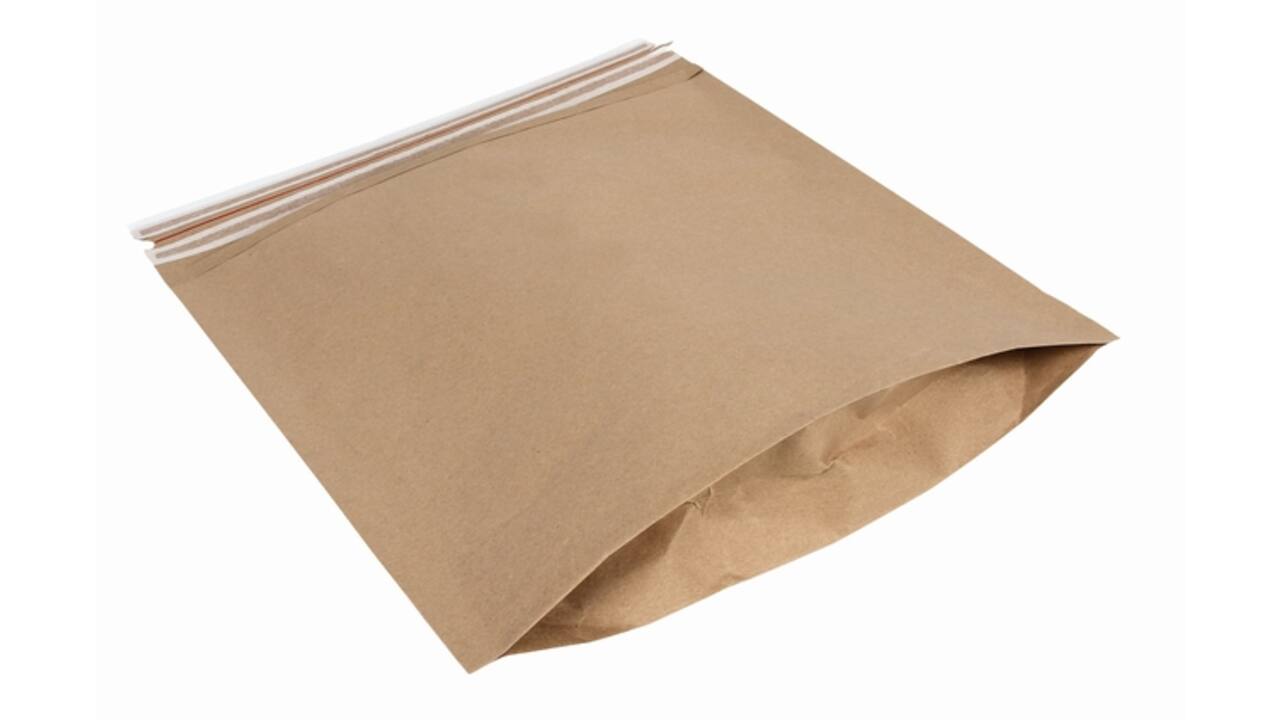 Sendbag verzendverpakking IEZZY 30/34 x 37 + 9,5cm bruin 250 stuks