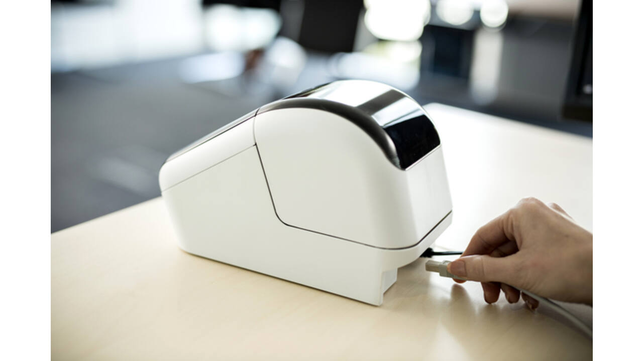 Labelprinter Brother DK QL-810Wc desktop 62mm wit