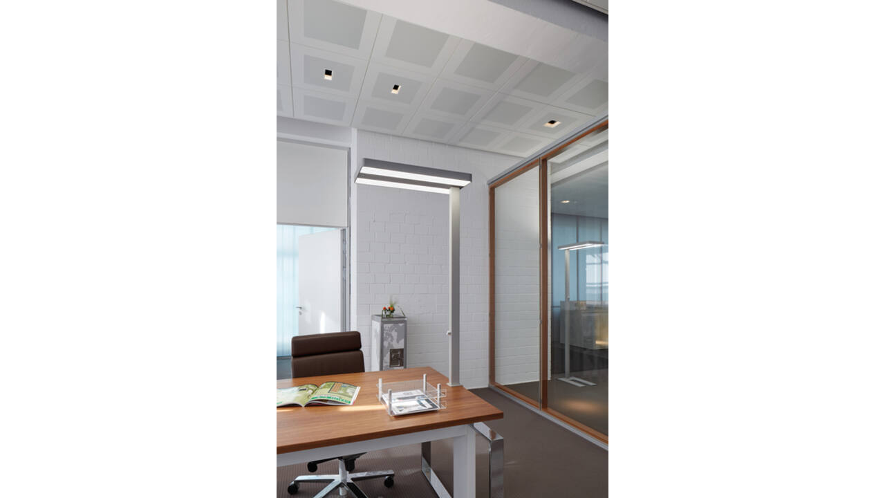 Werkpleklamp tafelklem MAUL Juvis LED beweging- daglichtsensor dimbaar hg 120cm zilver