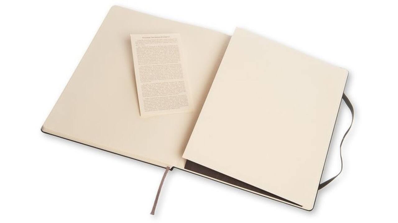 Notitieboek Moleskine XL 190x250mm dots hard cover zwart