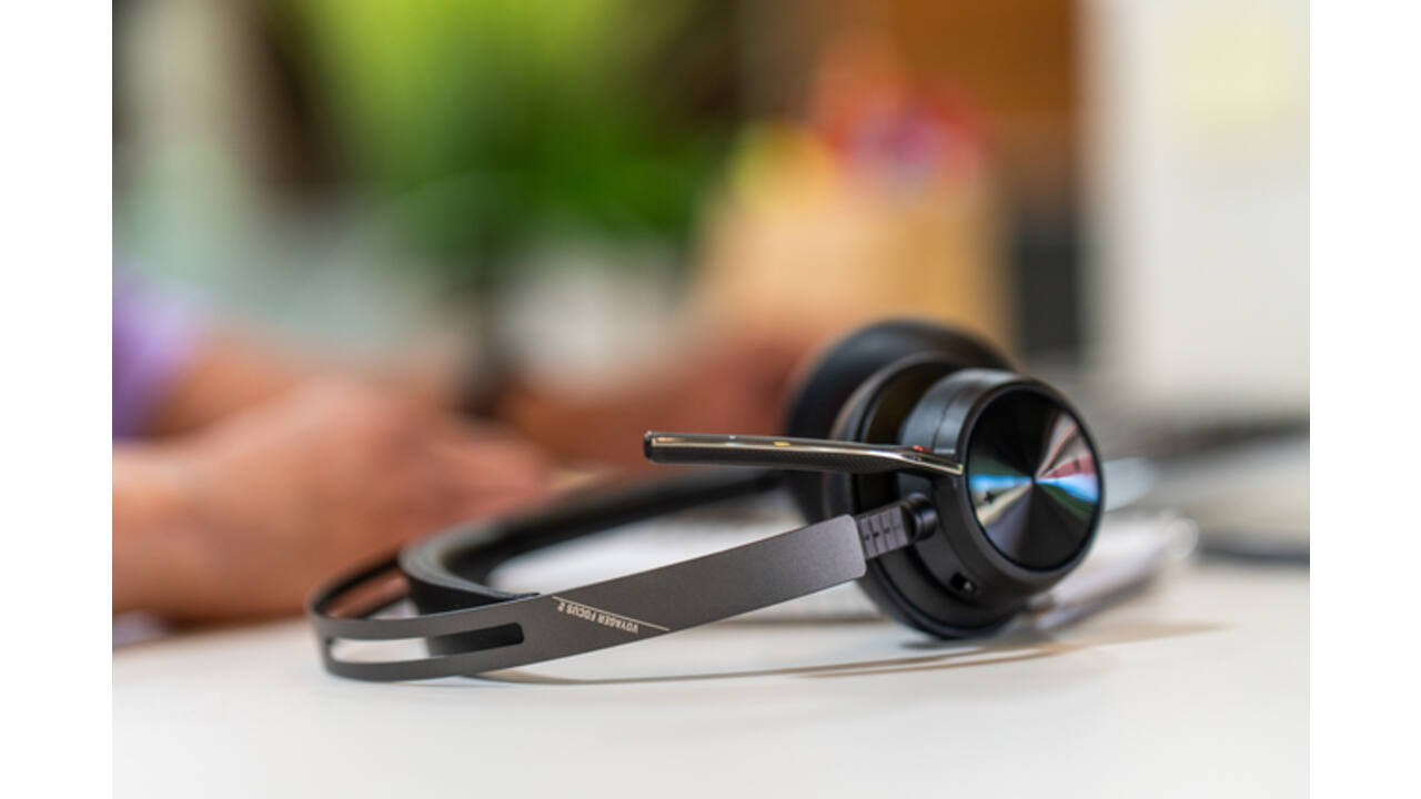 Headset HP POLY Voyager Focus 2 USB-C met oplaadstation