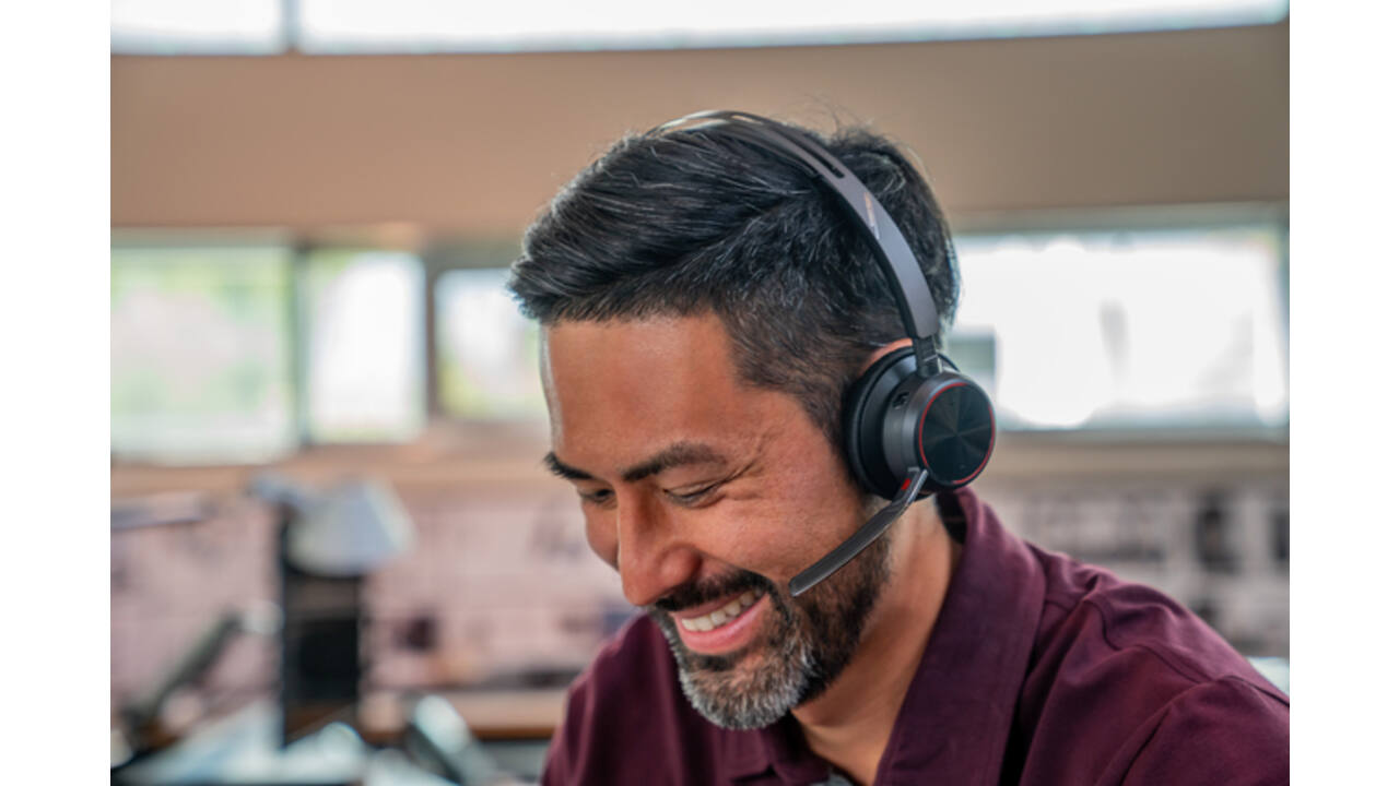 Headset HP POLY Voyager Focus 2 USB-C met oplaadstation