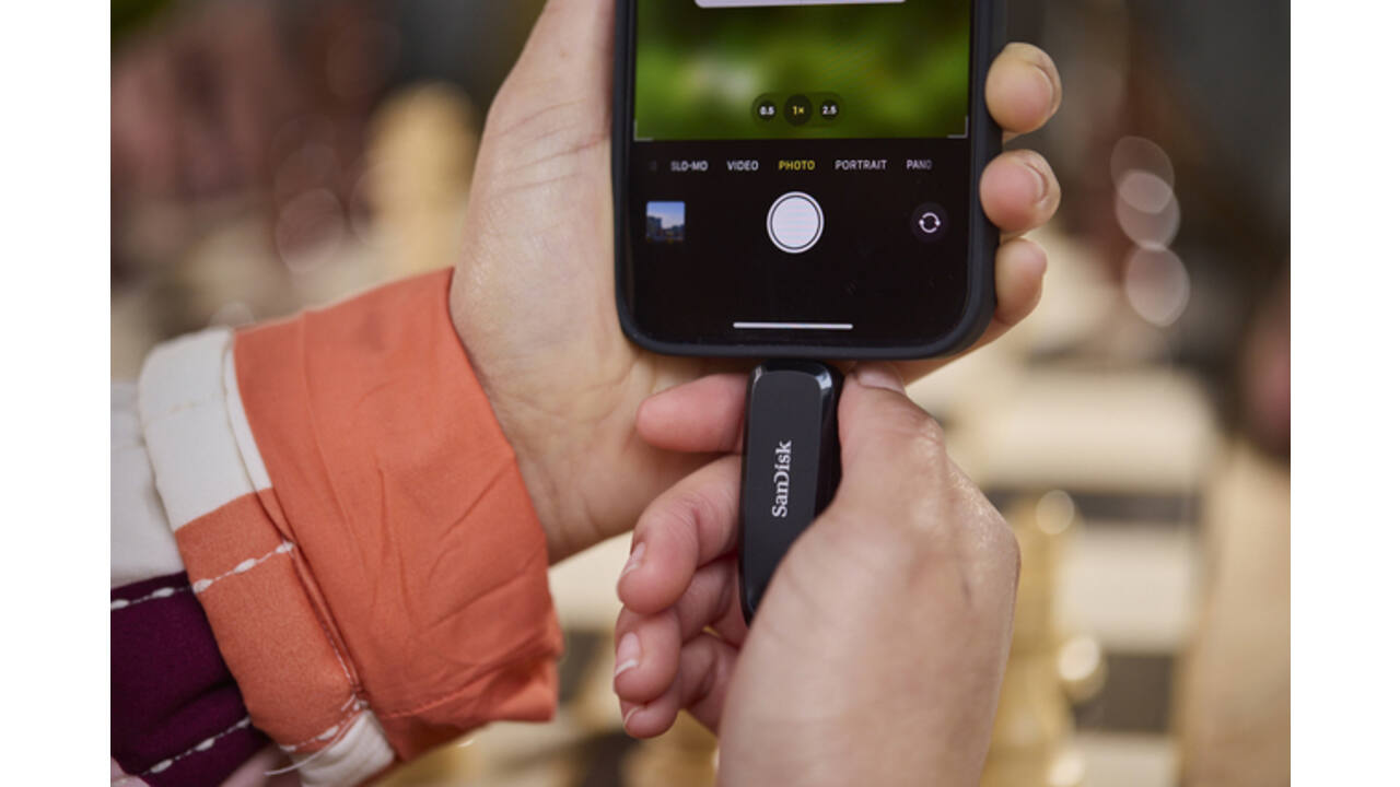 Phone Drive 32GB USB-C 3.2 -USB-A zwart