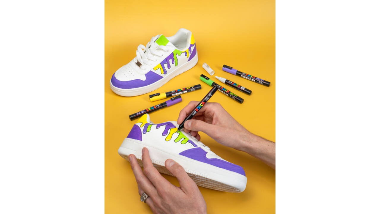 Paintmarker Uni POSCA Groovy Colours assorti metalen koffer à 20 stuks