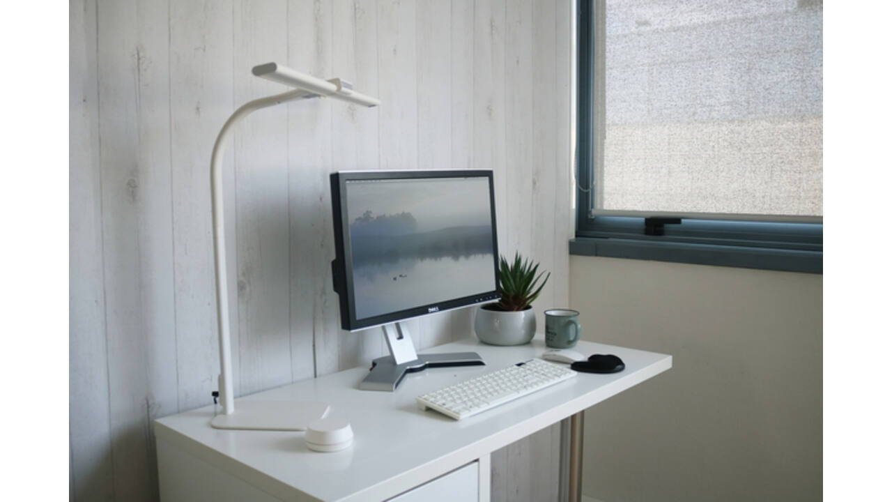 Bureaulamp Unilux Strata base led wit