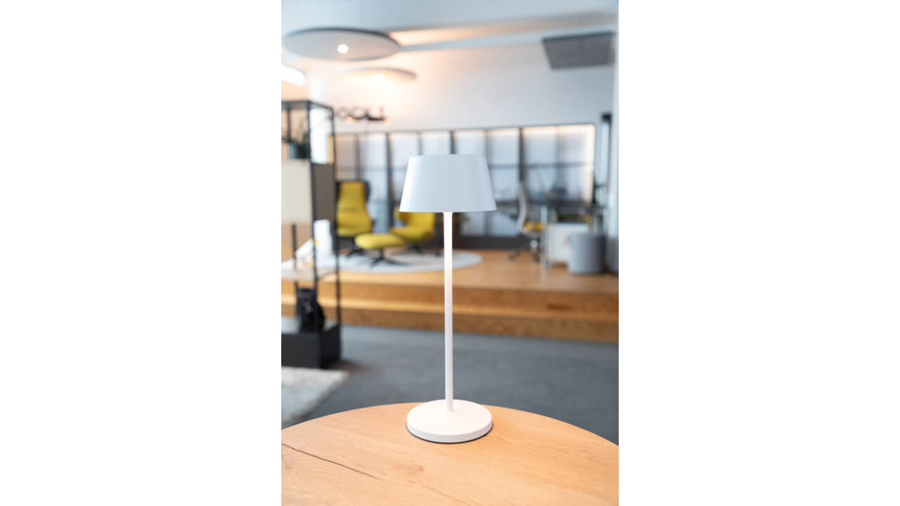 Tafellamp MAUL Nina LED oplaadbaar dimbaar wit