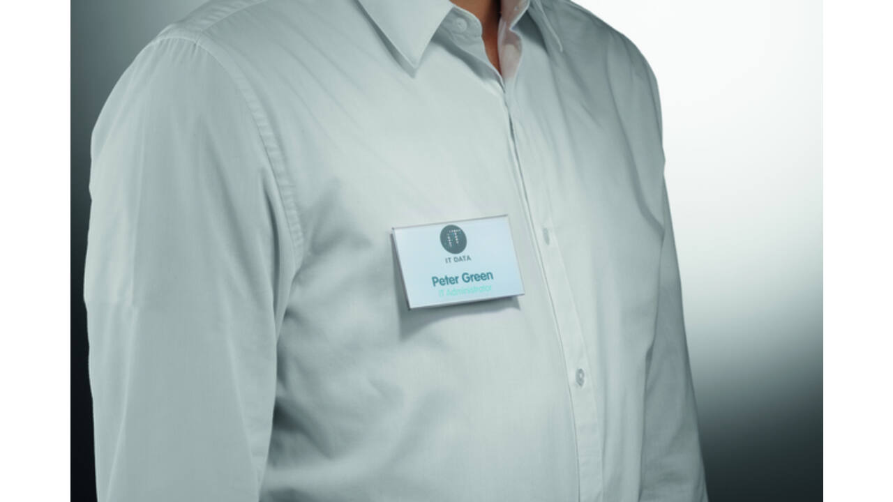 Badge Durable 8244 vlak met magneet 54x90mm place and hold 25 stuks