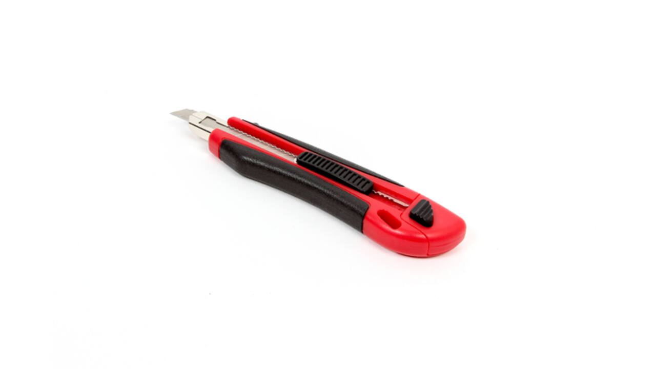 Snijmes IEZZY 9mm kunststof met ergonomische softgrip incl. 3 mesje