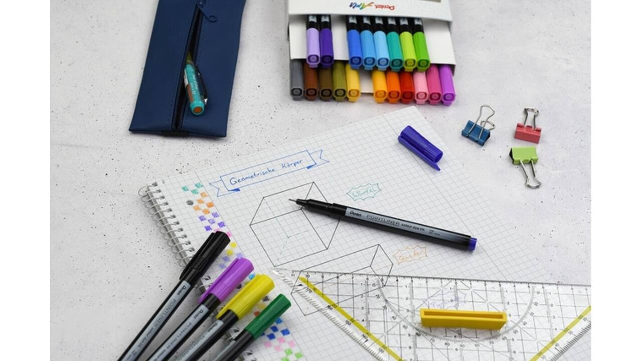 Fineliner Pentel Pointliner S40-A fijn zwart