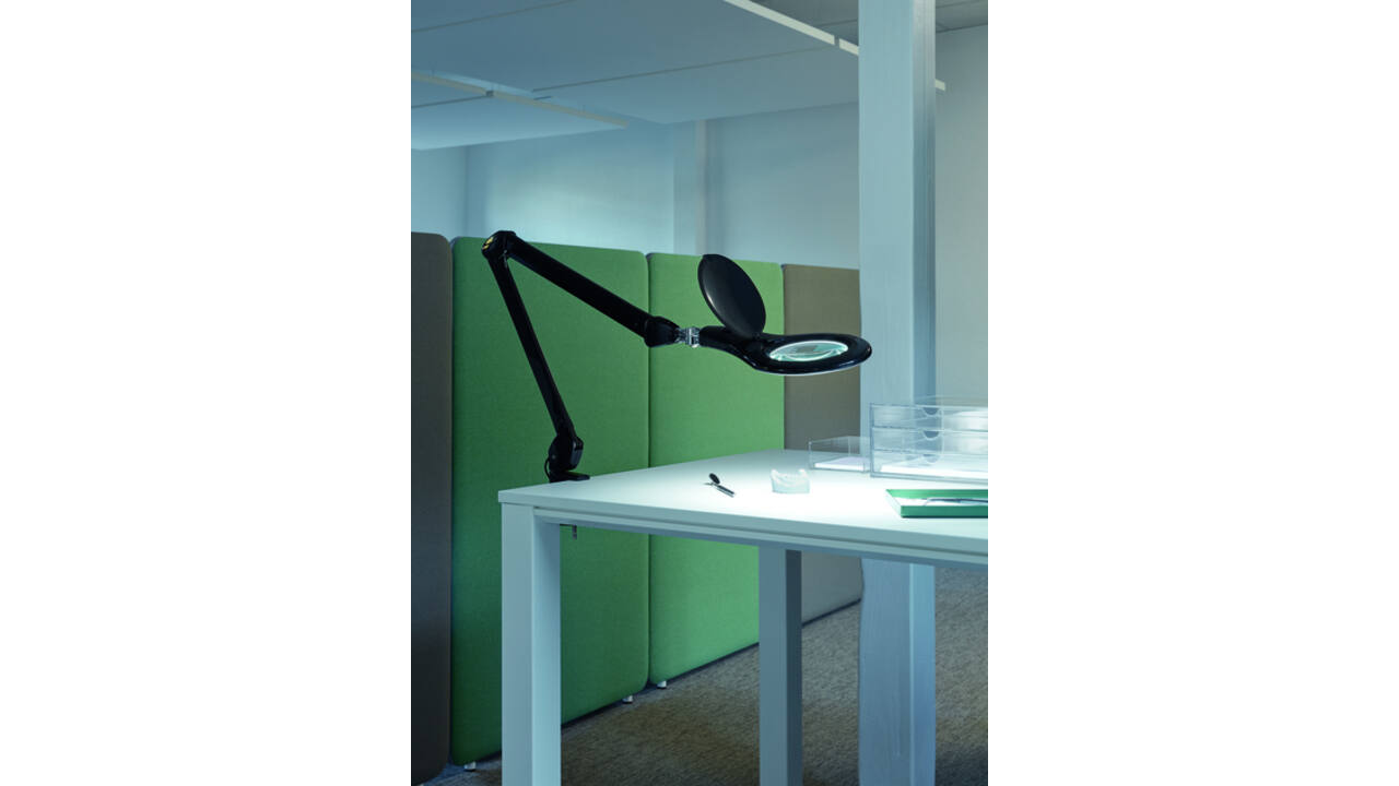 Loeplamp MAUL Makro LED met tafelklem lens 144 cm2 zwart