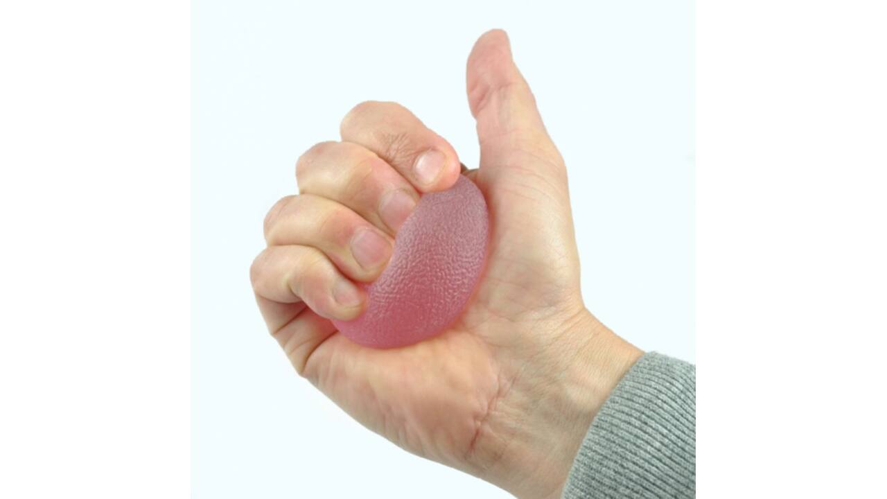 Handtrainer gelbal Able2 Extra Soft roze