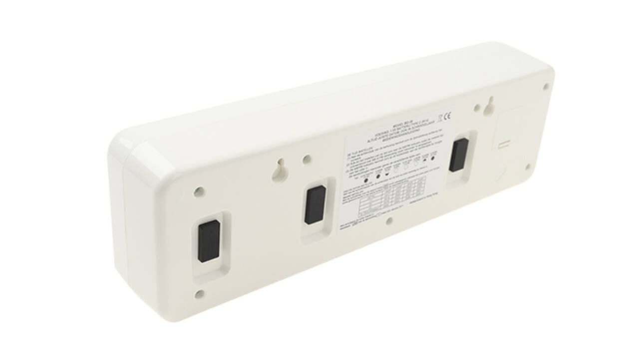 Kalenderklok Twemco BQ-38 wit Nederlands