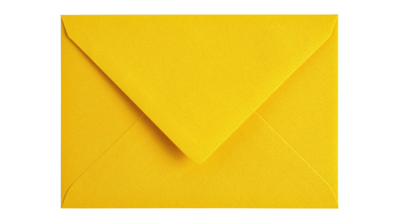 Envelop Papicolor C6 114x162mm dottergeel pak à 6 stuks