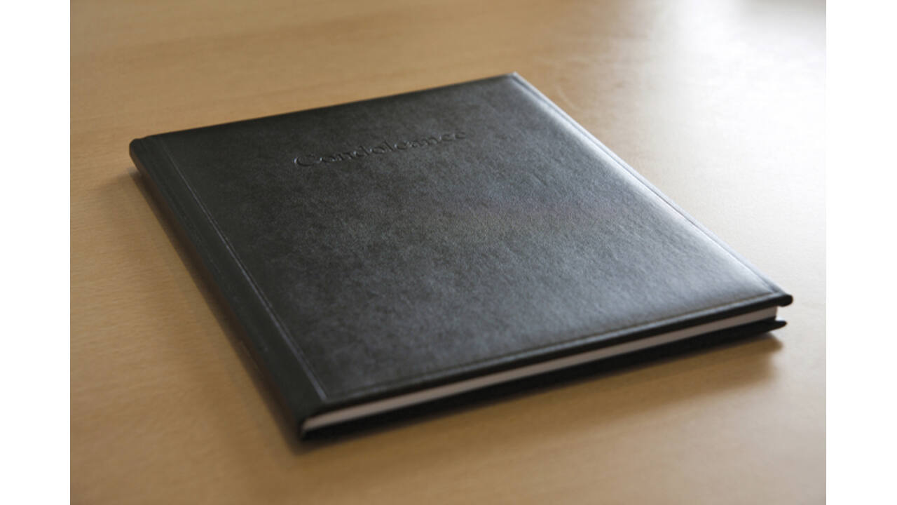 Condoleancealbum Kangaro 260x210mm zwart