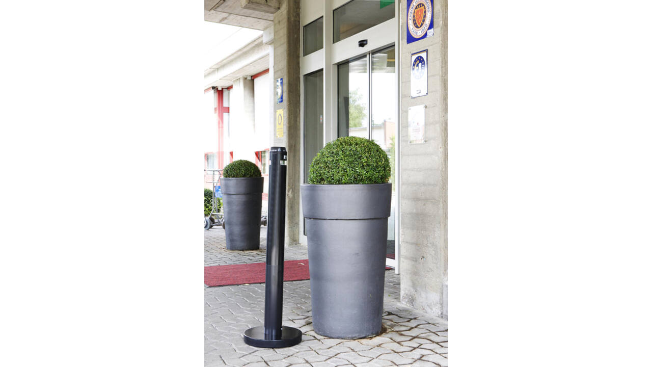 Asbak Rubbermaid Smokers' Pole vrijstaand zwart