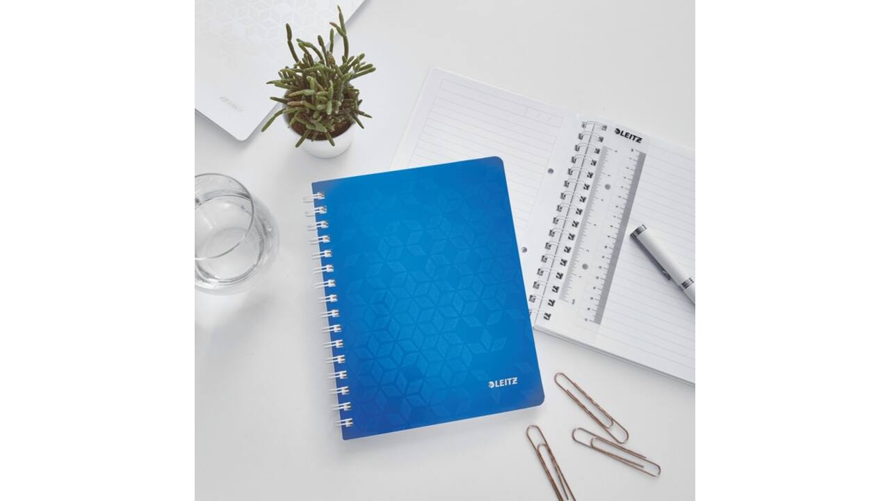 Notitieboek Leitz WOW A5 spiraal 160 pagina's lijn blauw