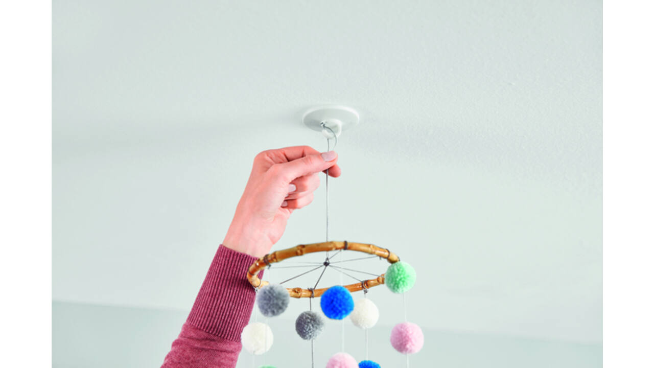 Plafondhaak tesa® behang & pleisterwerk zelfklevend 0,5 kg