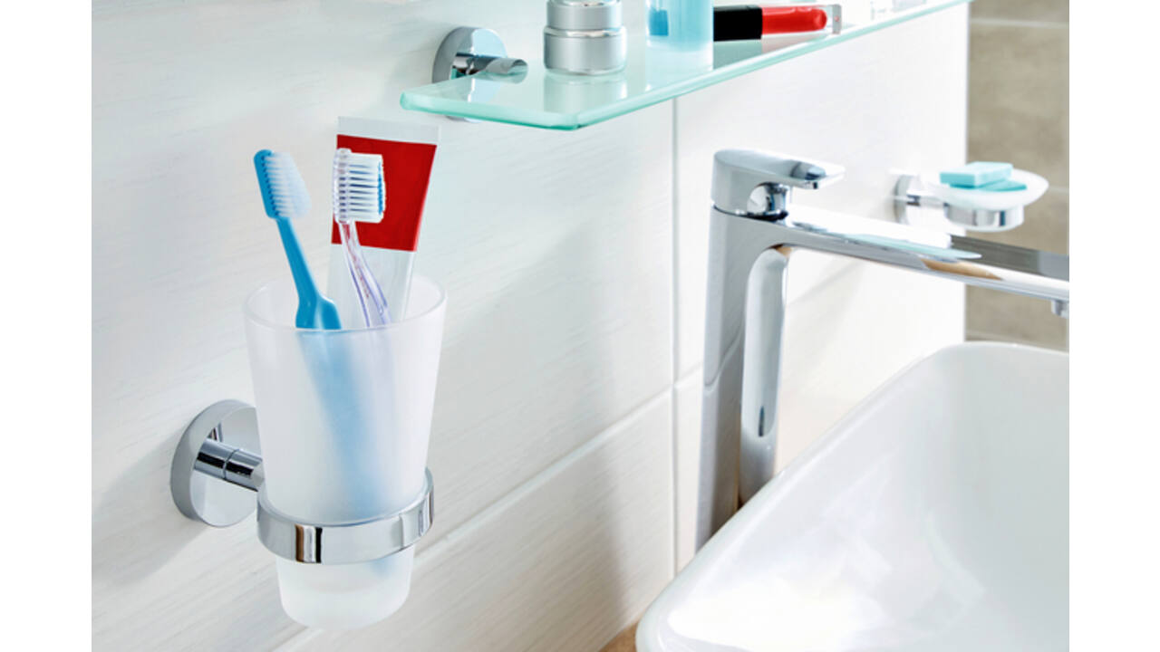 Bekerhouder tesa® Smooz hoogglans verchroomd metaal zelfklevend
