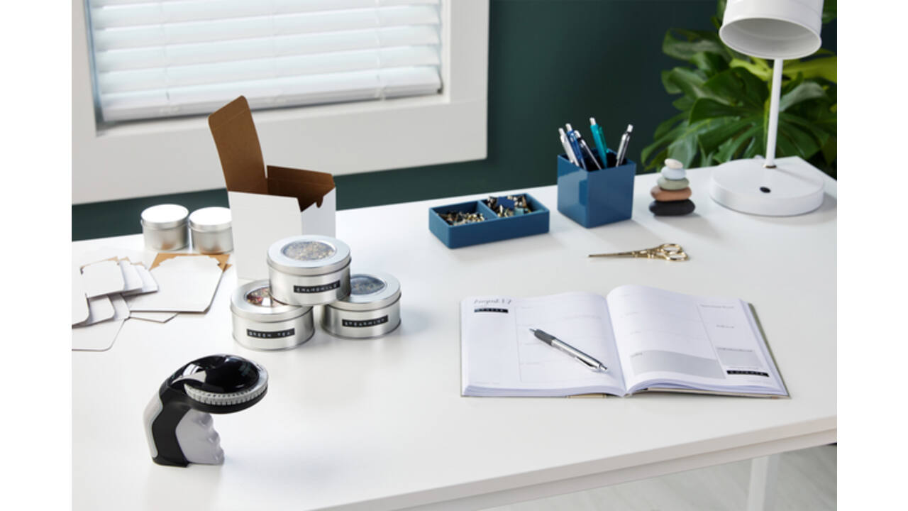 Reliëftape Dymo embossing plastic 9mm wit op zwart