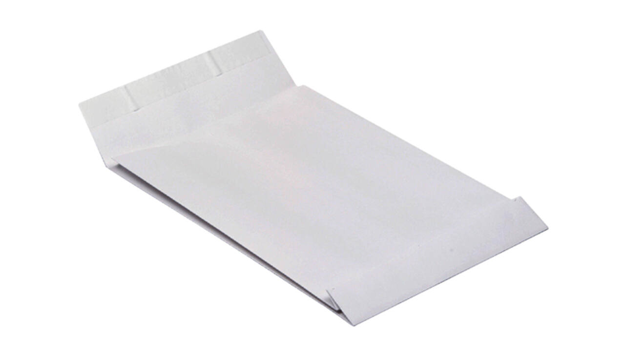 Envelop Quantore monsterzak 229x324x38mm zelfklevend wit 10 stuks