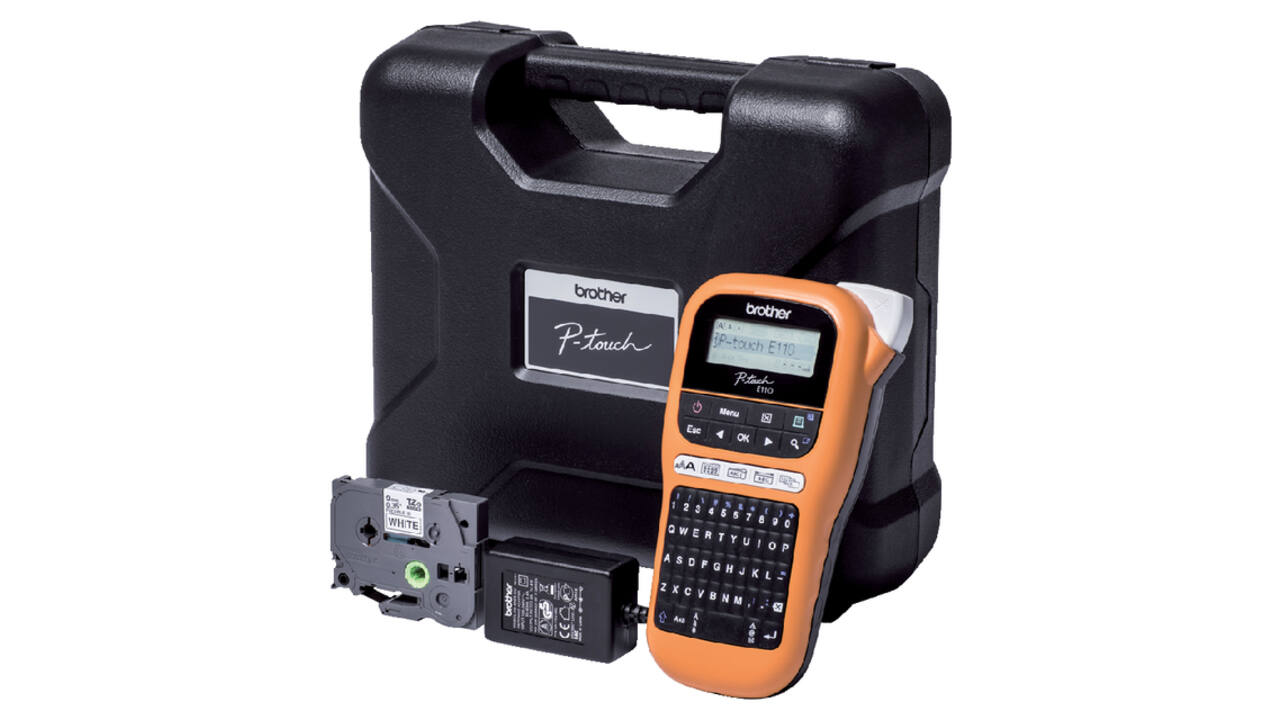 Labelprinter Brother P-touch TZe PT-E110VP draagbaar qwerty 12mm oranje