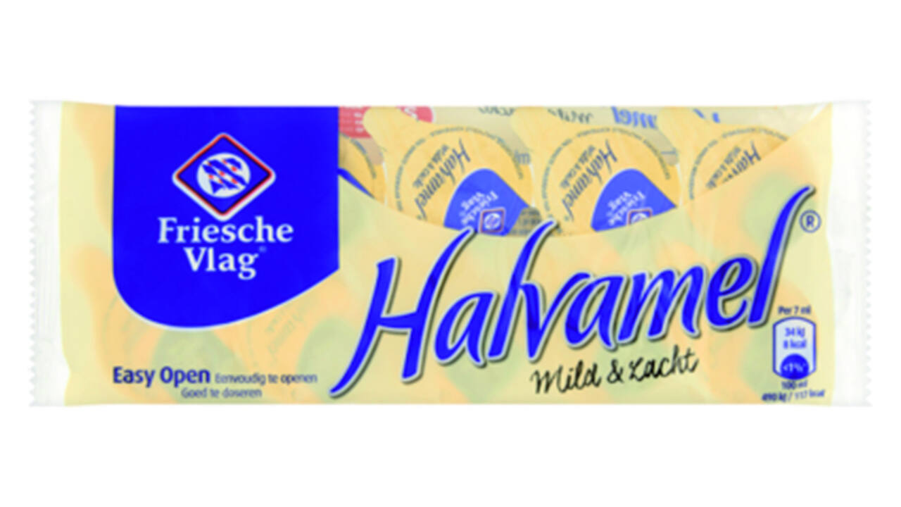Koffiemelk Friesche vlag halvamel 7ml 10 cups