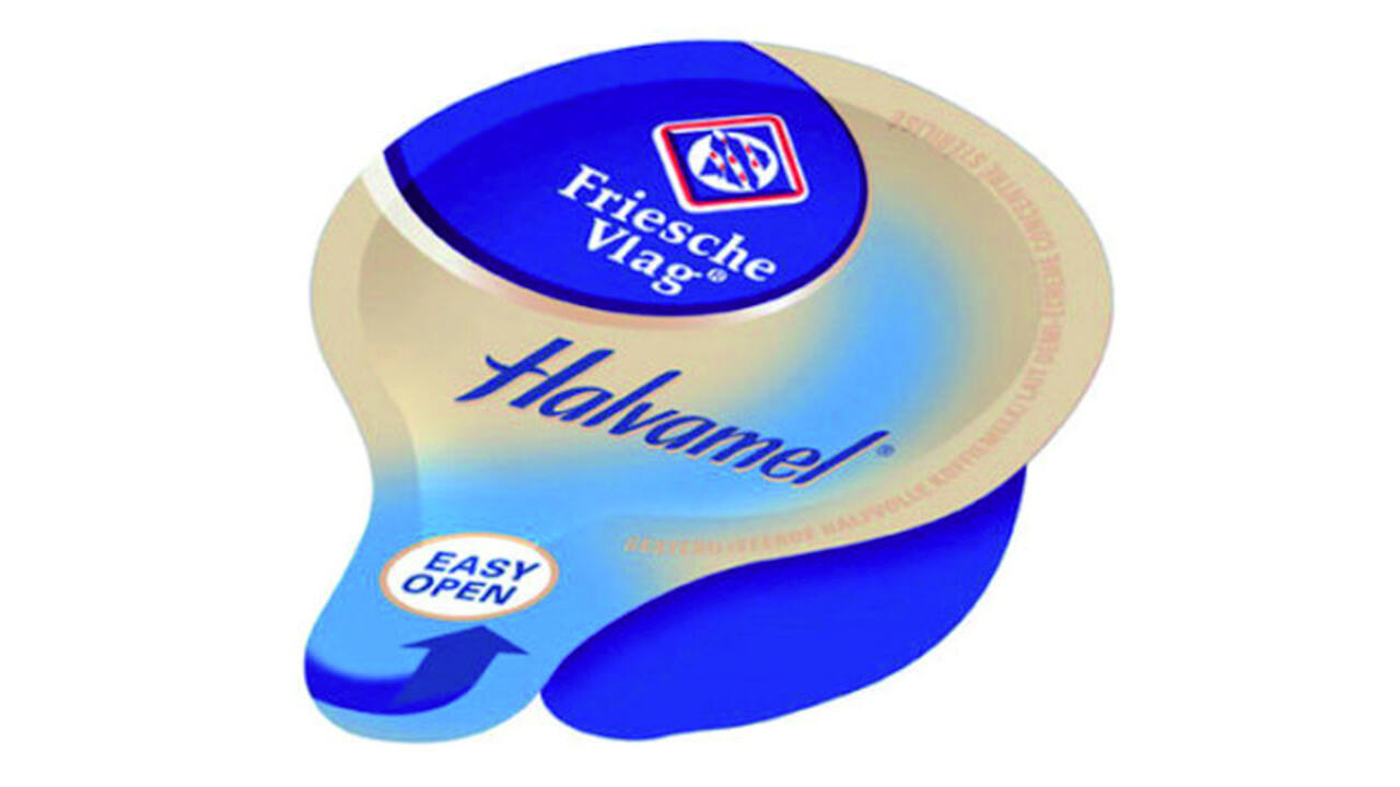Koffiemelk Friesche vlag halvamel 7ml 10 cups