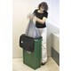 Afvalbak Rubbermaid Slim Jim Vented met luchtsleuven 60 liter groen