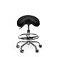 Zadelkruk Office Premium laag met voetring harde wielen zw