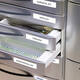 Labeltape Dymo LabelManager D1 polyester 12mm zwart op wit 10 stuks