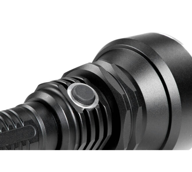 Zaklamp MAUL Helios LED 23cm accu lichtbereik 300m 10W