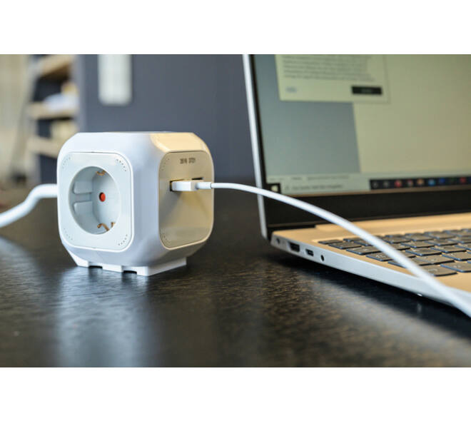 Stekkerblok Brennenstuhl 4 voudig inclusief 2 USB 140cm wit/grijs