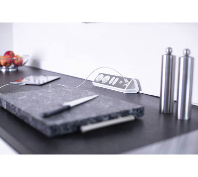 Stekkerdoos Brennenstuhl bureau Estilo 4vdig incl 2 USB 2m wit/zilver