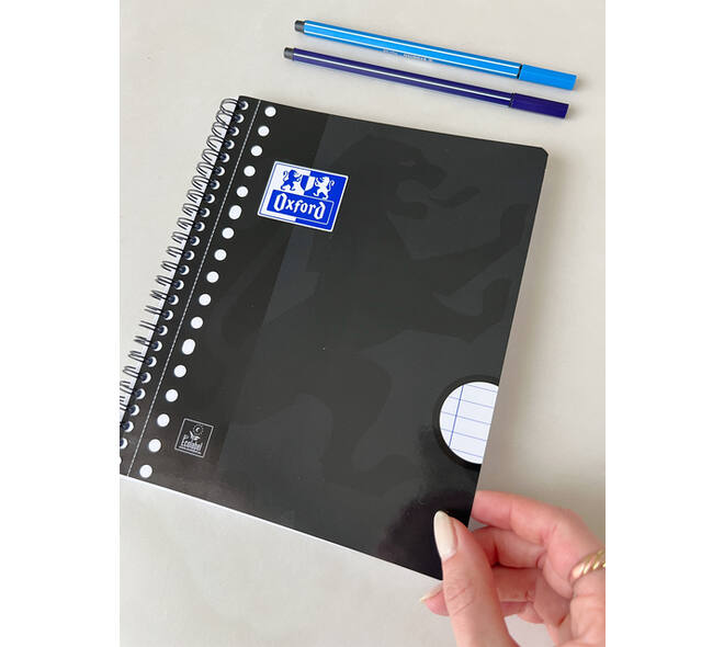 Collegeblok Oxford School A5+ lijn 17-gaats 160 pagina's 80gr zwart