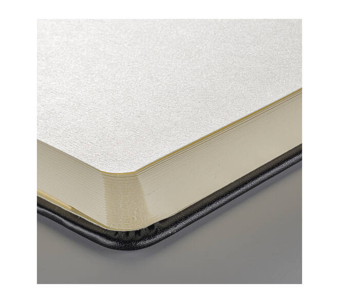 Schetsboek Sakura 80 witte vellen 140gr 90x140mm zwart