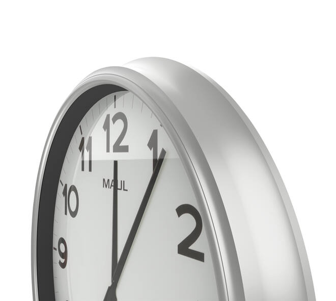 Wandklok MAUL Ride RC Ø61x7.5cm kunststof zilver/wit incl batterij