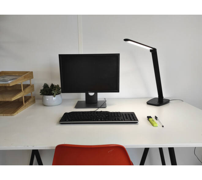Bureaulamp Unilux Twistled led zwart
