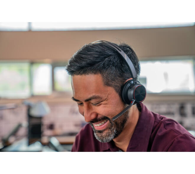 Headset HP POLY Voyager Focus 2 USB-C met oplaadstation